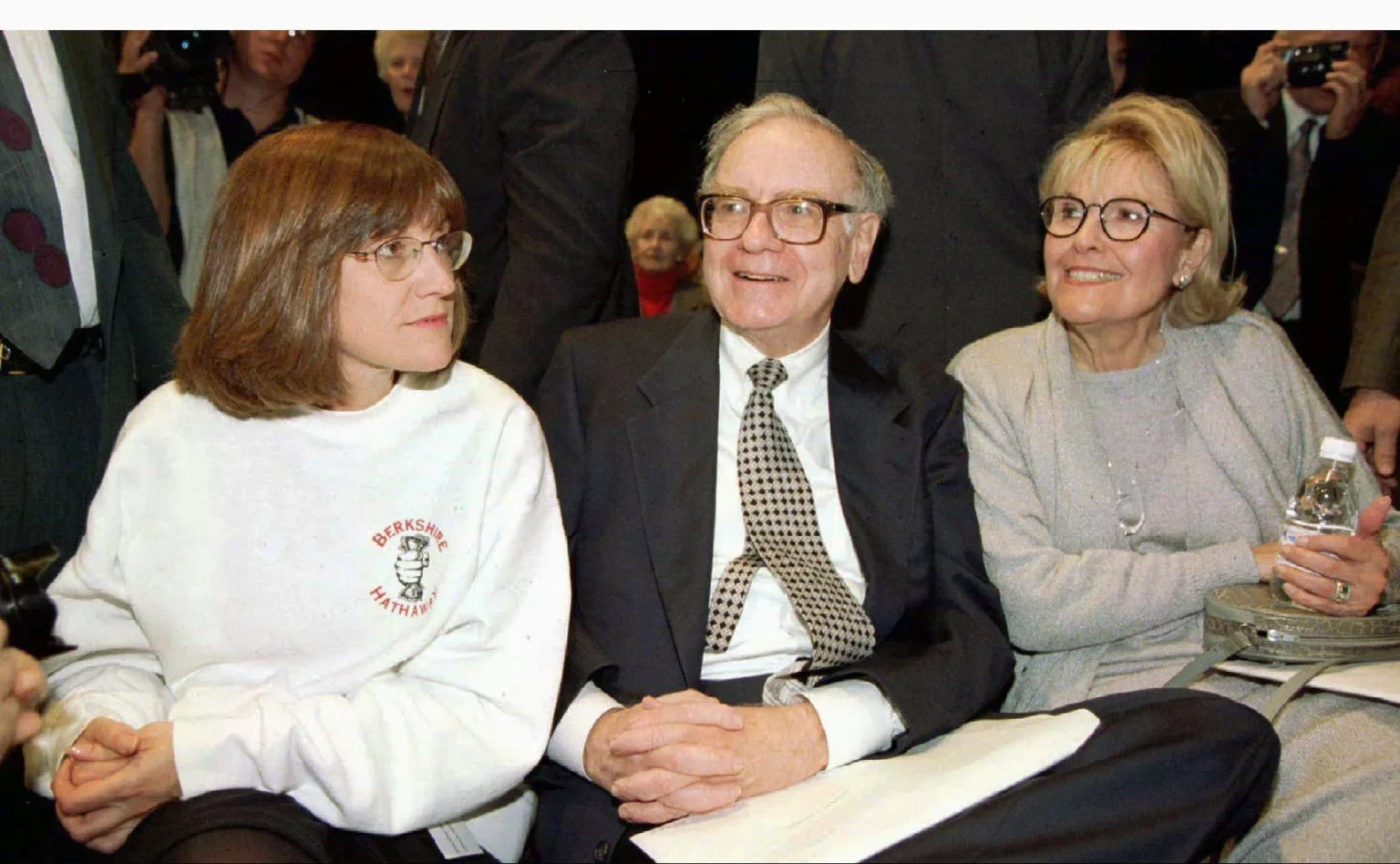 Astrid Menks: The Private Life, Biography, Age, Family, and Marriage to Warren Buffett astrid menks
